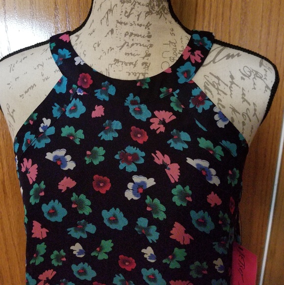 Sold - Picture 3 of 7